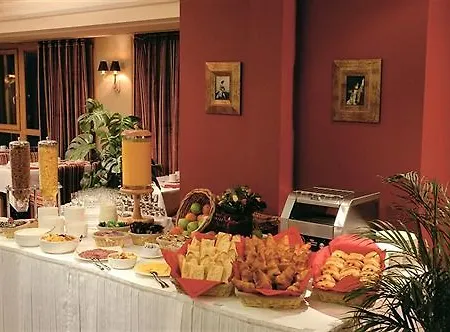 Araucaria & Hotel 4*