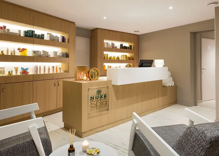 Ξενοδοχείο Araucaria & La Plagne