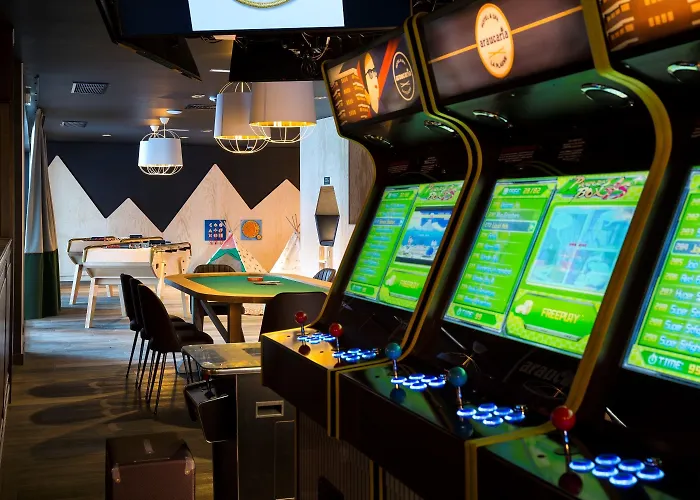 Ξενοδοχείο Araucaria & 4*