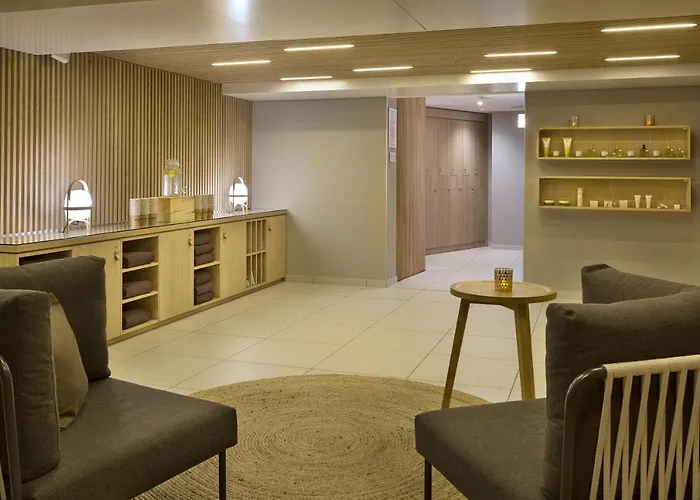 Ξενοδοχείο Araucaria & 4*